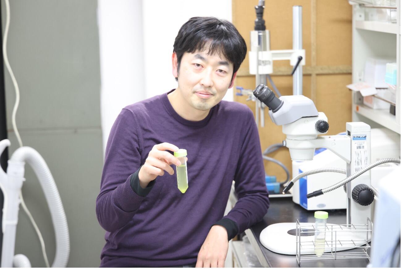 川に住む微生物はなぜ下流に流されない?水流に逆らう微生物の秘密とは~生物流体力学への招待~ | リケラボ