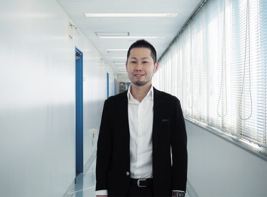 ポーラ化成工業の本川さんに聞く!異彩を放つ名研究員のチャレンジヒストリー :美白における世紀の大発見の背景を探る! | リケラボ